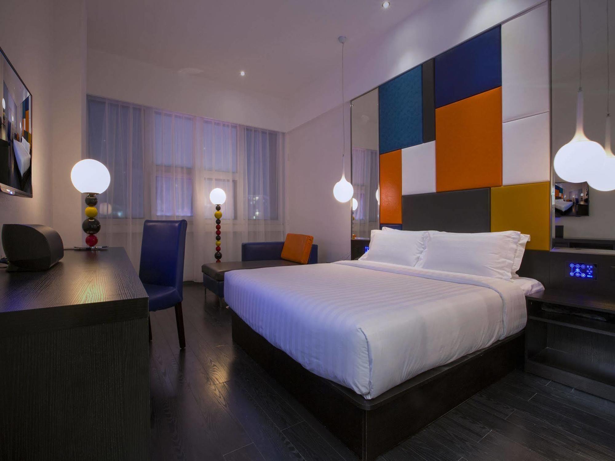 Orange Hotel Select Luohu Шънджън Екстериор снимка